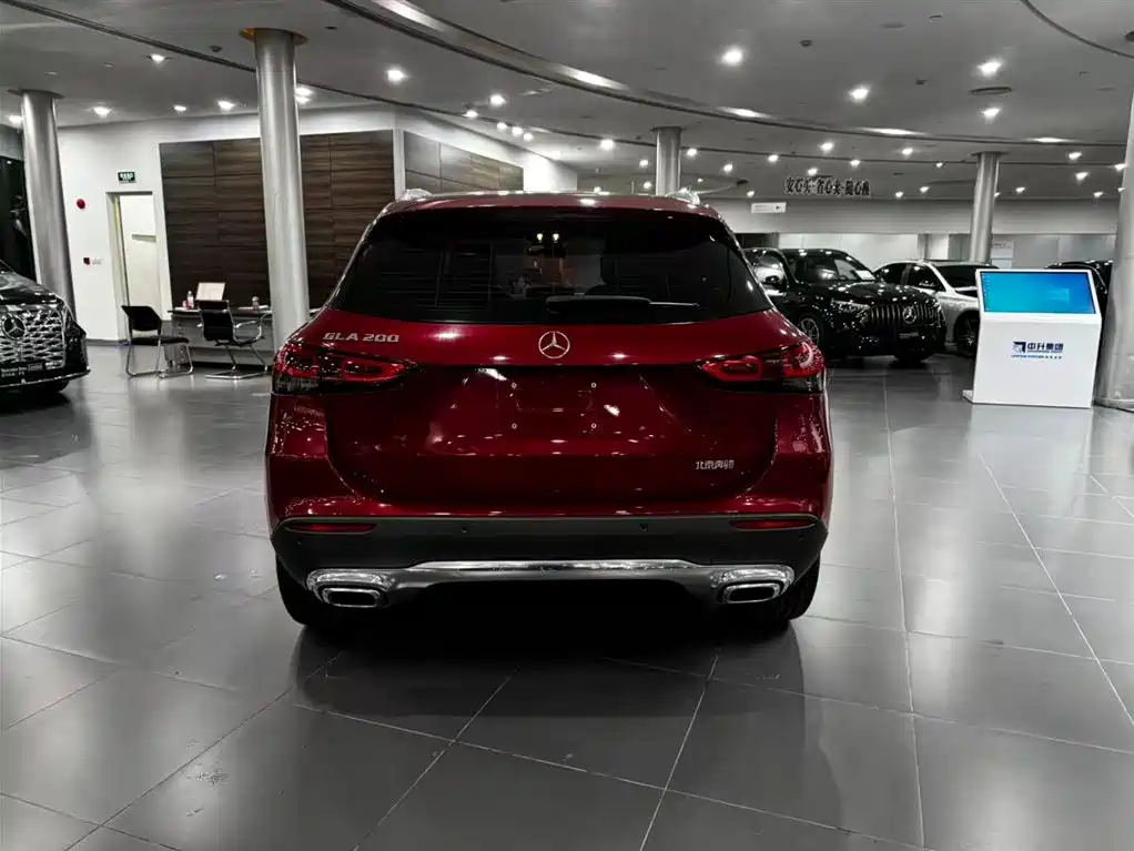 Mercedes-Benz GLA