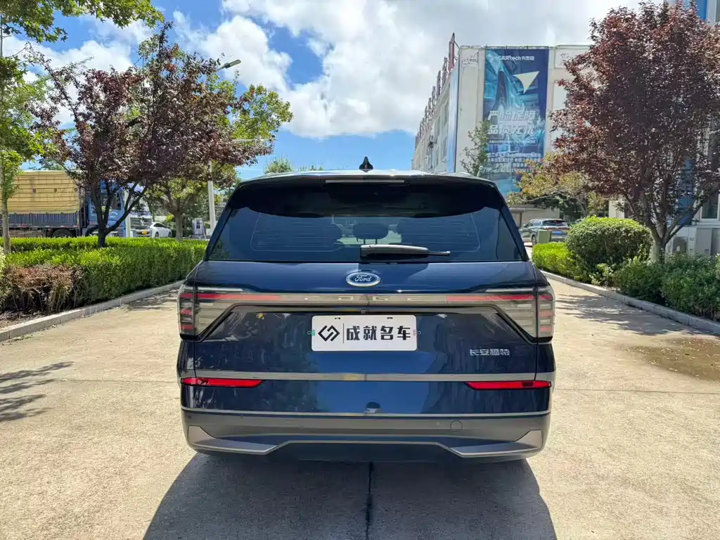 Ford Edge — миниатюра 5
