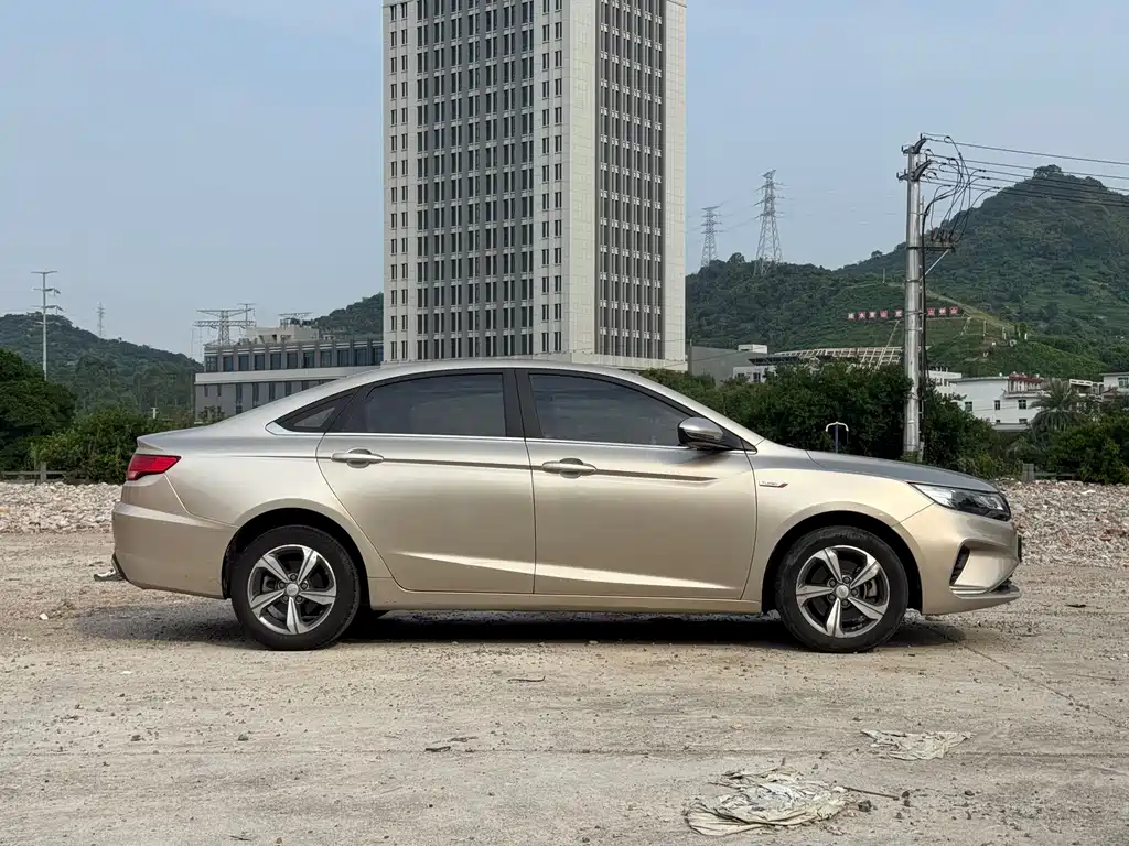 Geely Emgrand GL — миниатюра 8