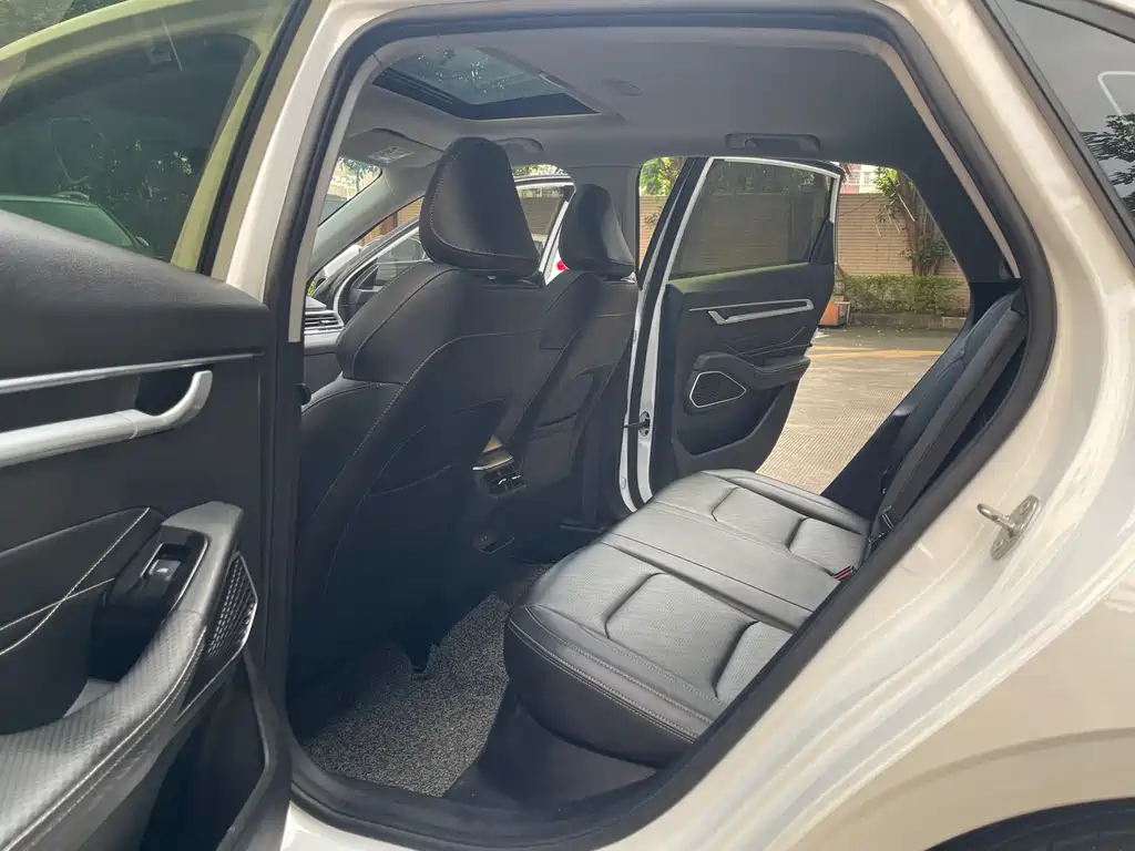 Geely Emgrand — миниатюра 10