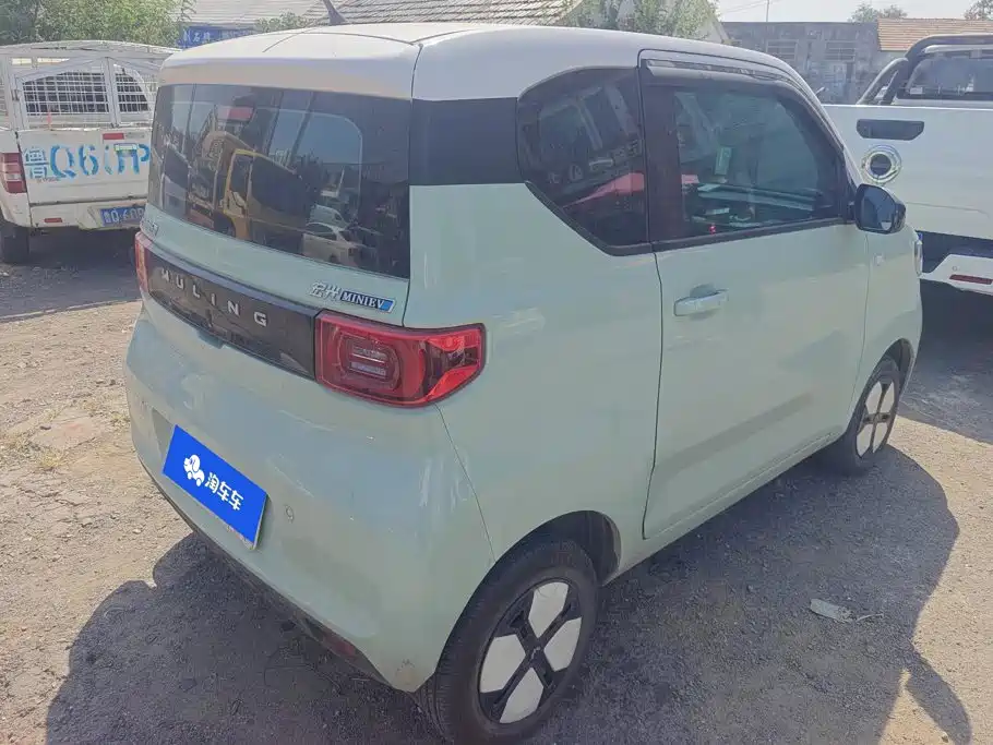 Wuling MINIEV — миниатюра 3