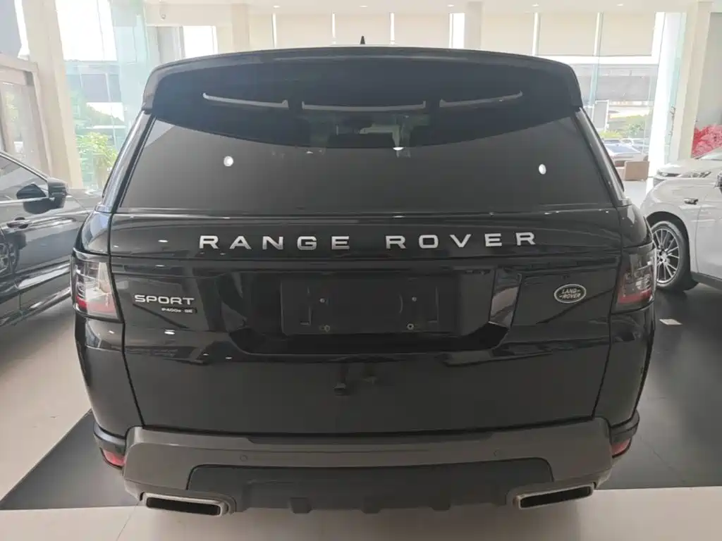 Land Rover Sport PHEV — миниатюра 6