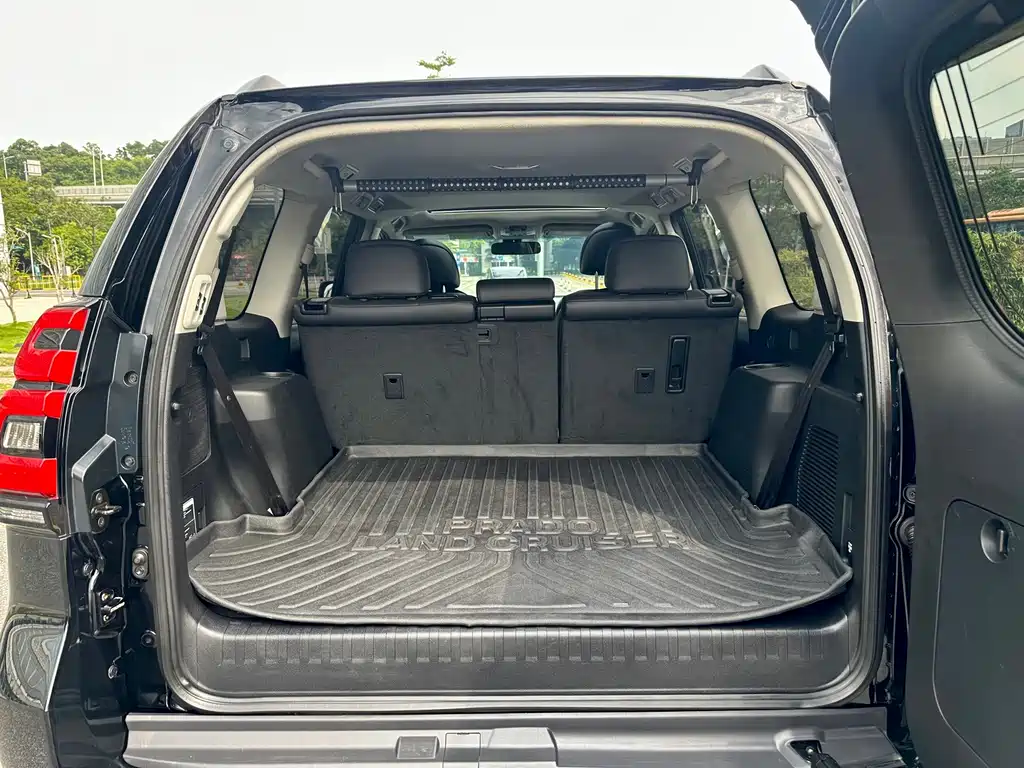 Toyota Prado — миниатюра 18