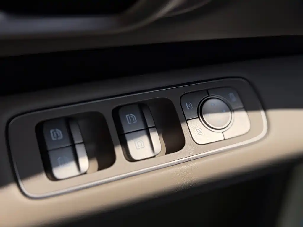 Li Auto Li i6 — миниатюра 28