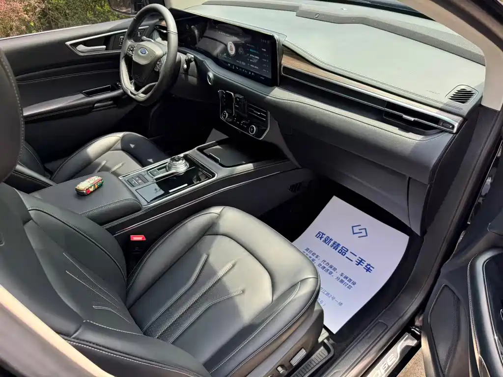Ford Edge — миниатюра 6