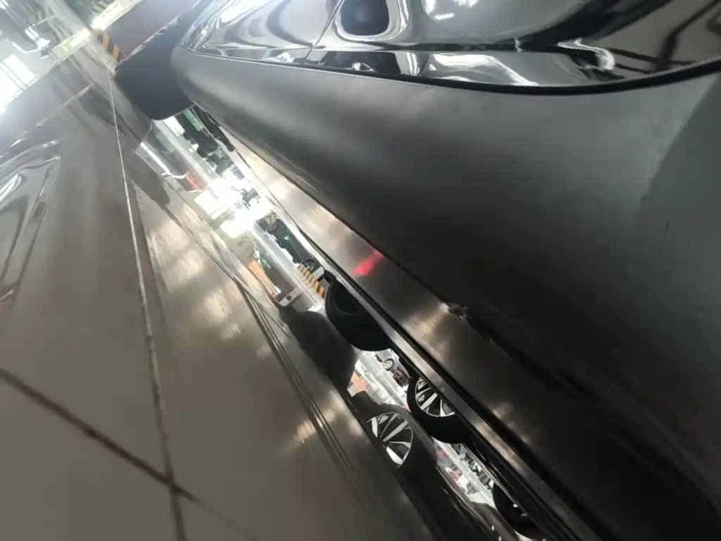 Tesla Model Y — миниатюра 22