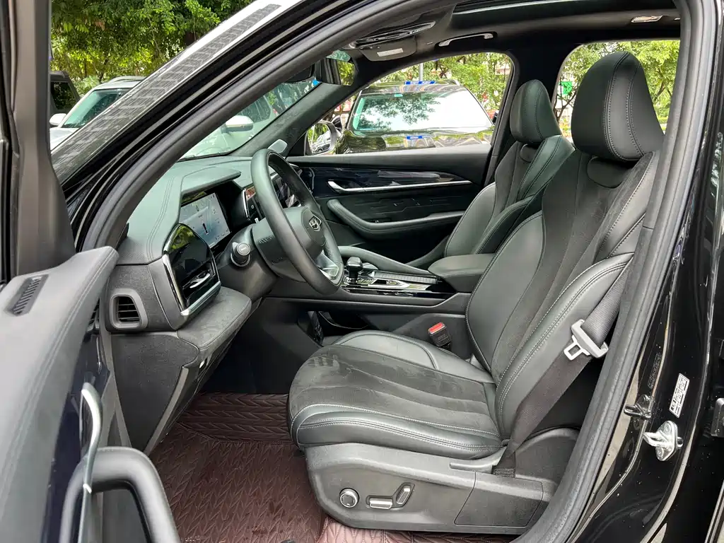 Geely Xingyue L — миниатюра 8