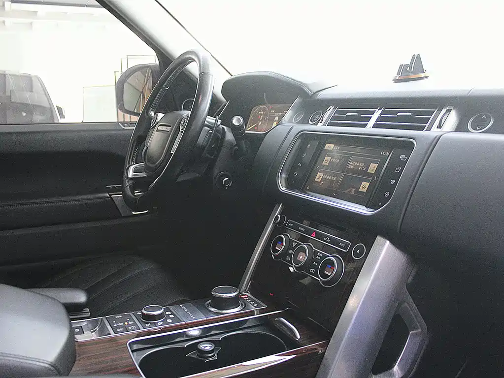 Land Rover Range Rover 3.0 SC V6 Vogue, фото 13