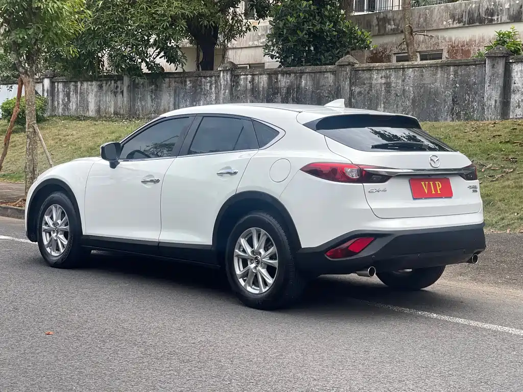 MAZDA CX 4