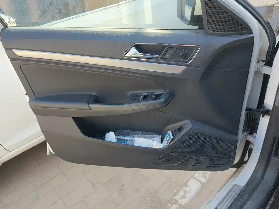 Volkswagen Lavida — миниатюра 6