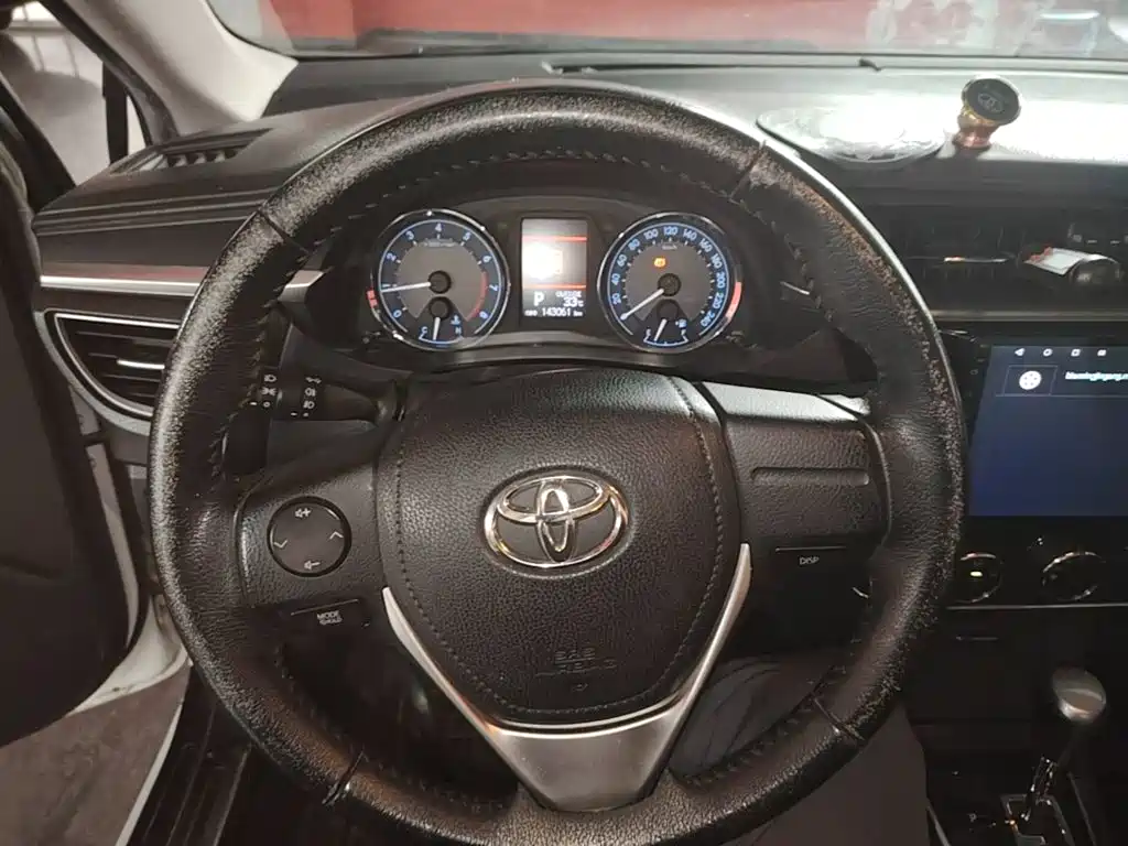 Toyota Corolla — миниатюра 11