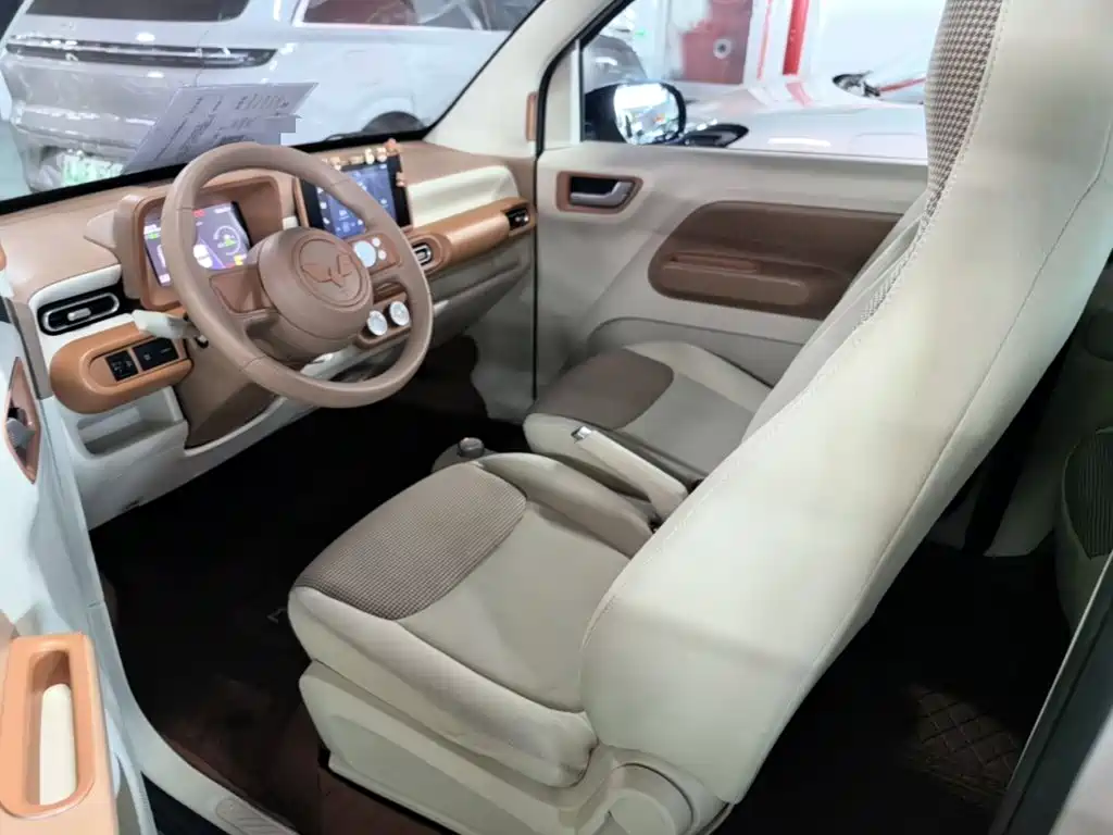 Wuling MINIEV — миниатюра 15