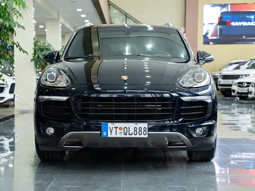 PORSCHE CAYENNE