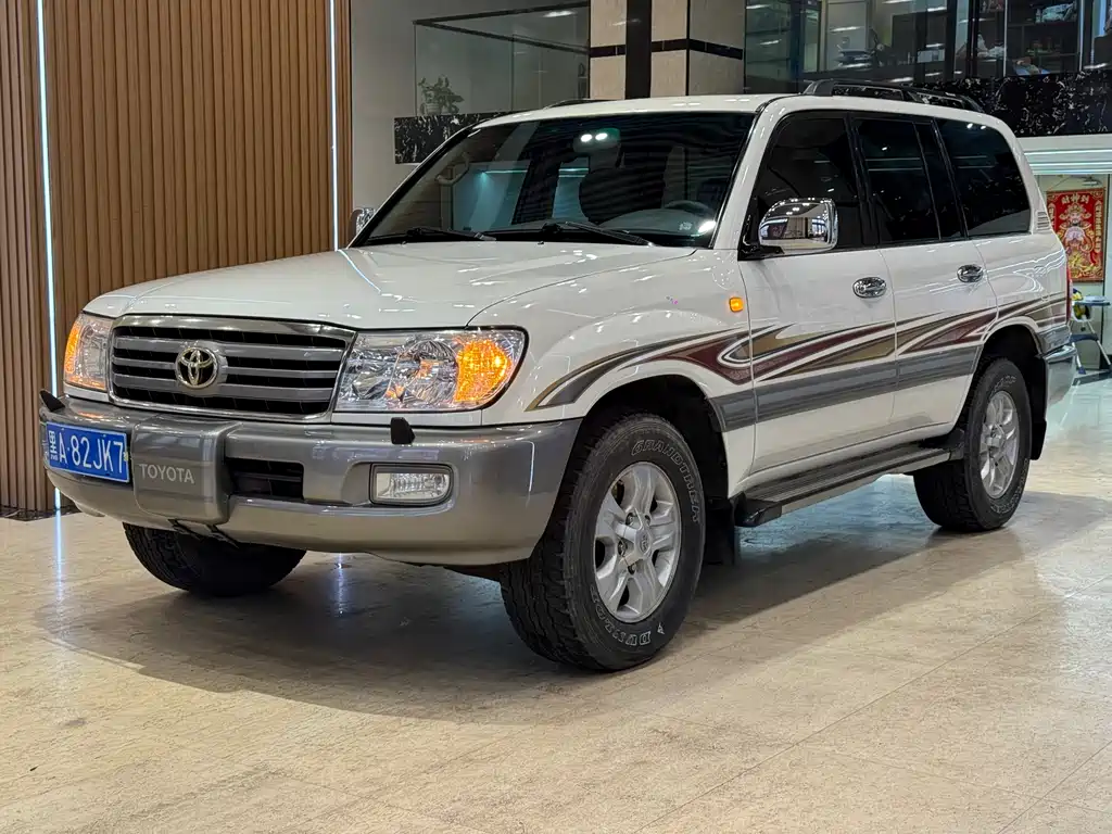 Купить Toyota Land Cruiser