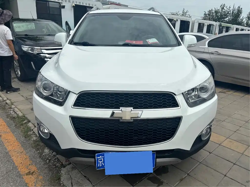 Chevrolet Captiva — миниатюра 2