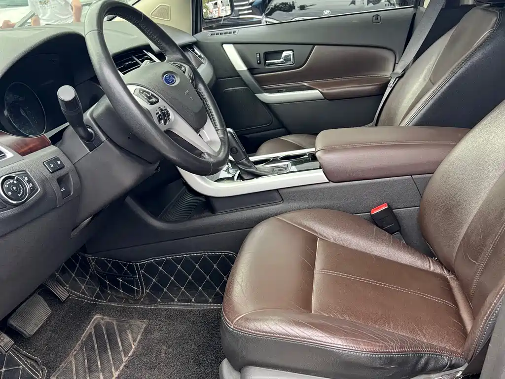 Ford Edge (Import) — миниатюра 6