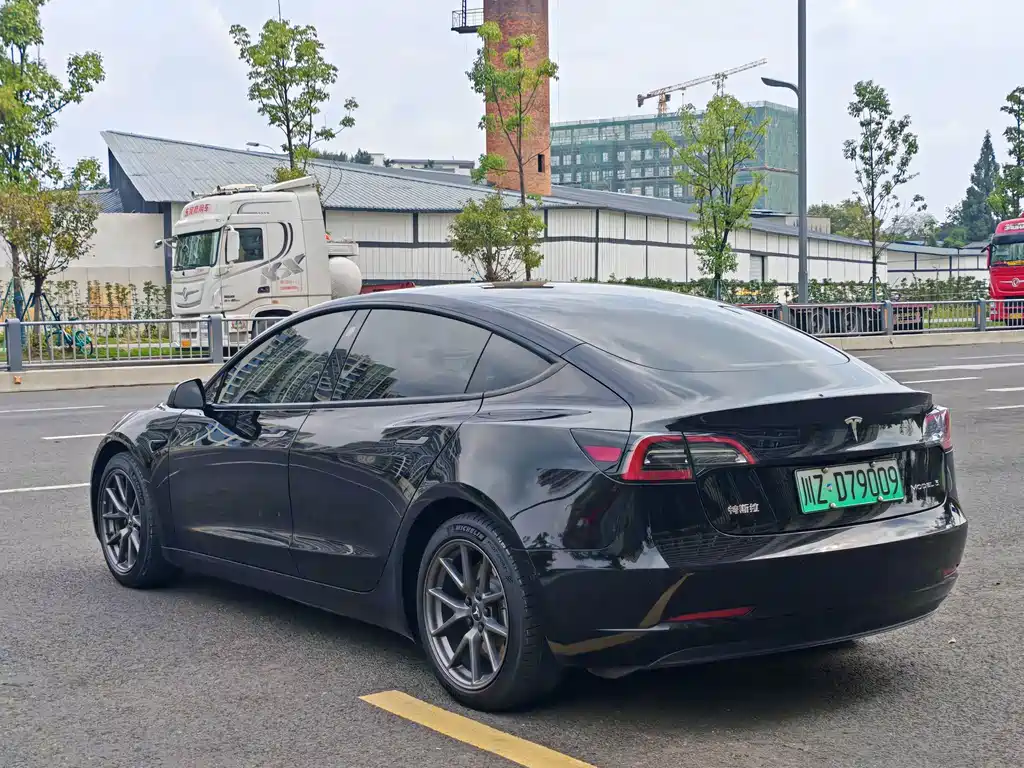 Tesla Model 3 — фотографии объявления, Фото 9