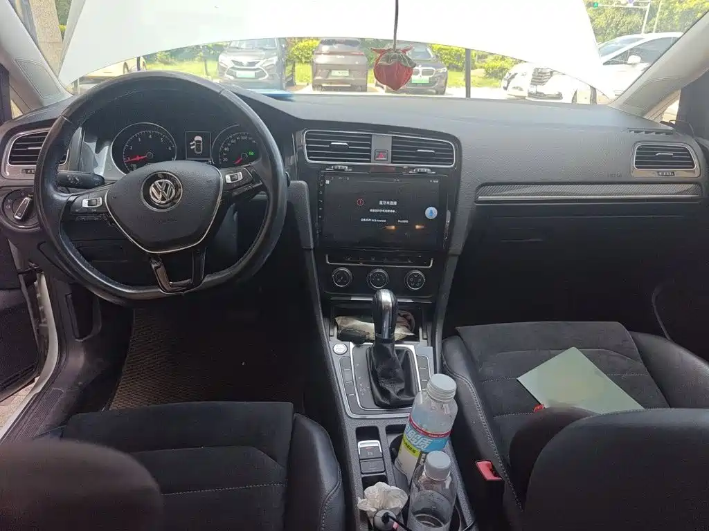 Volkswagen Golf — миниатюра 13