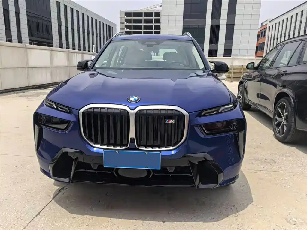 BMW X7 M60i 2026 xDrive M60i