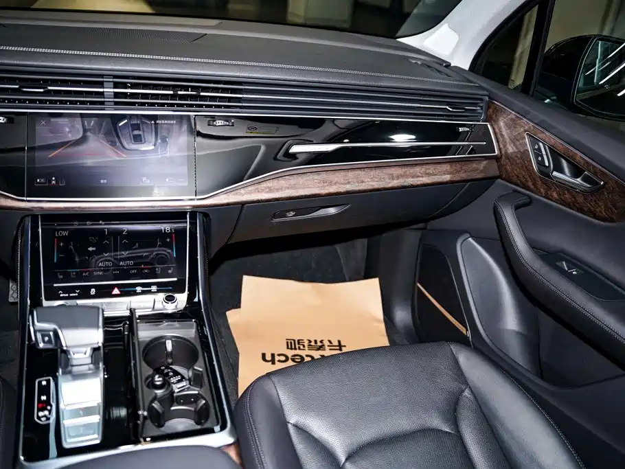 Audi Q7 — миниатюра 29