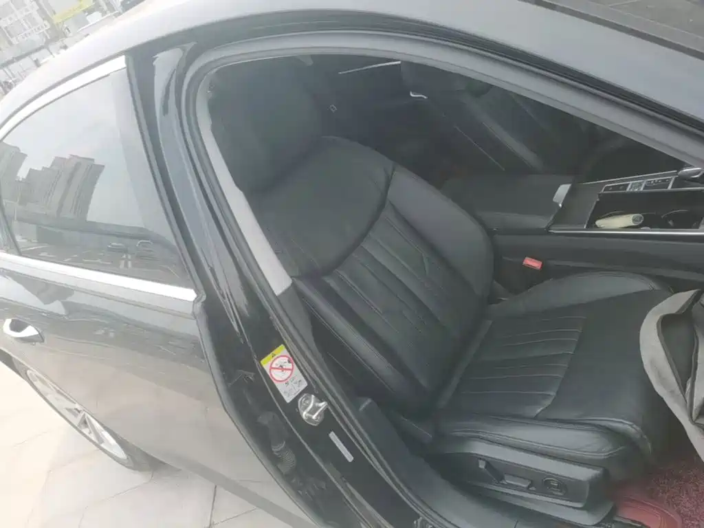 Audi A6L — миниатюра 25