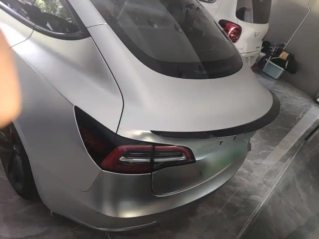 Tesla Model 3 — миниатюра 6