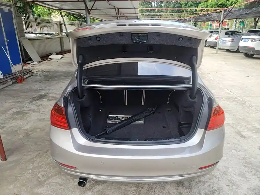 BMW 3 Series — миниатюра 19