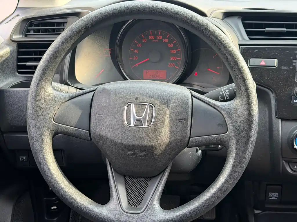 Honda Fit — миниатюра 10