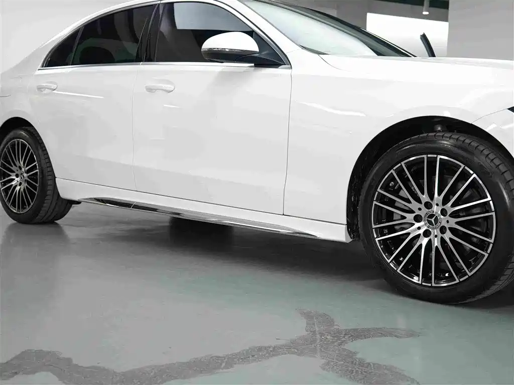 Mercedes-Benz C-Class — миниатюра 14