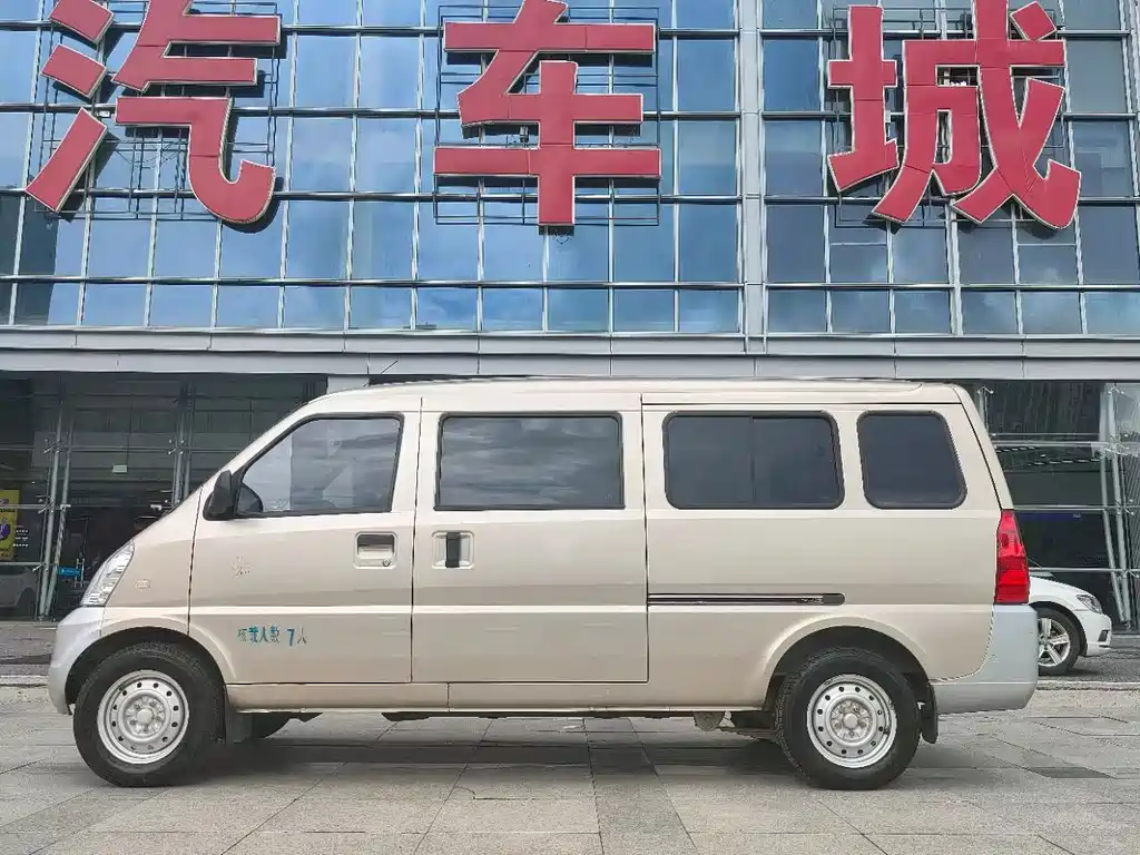Wuling Rongguang EV — миниатюра 5