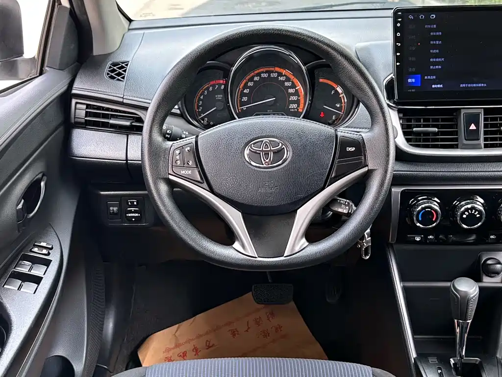 Toyota Yaris L — миниатюра 22