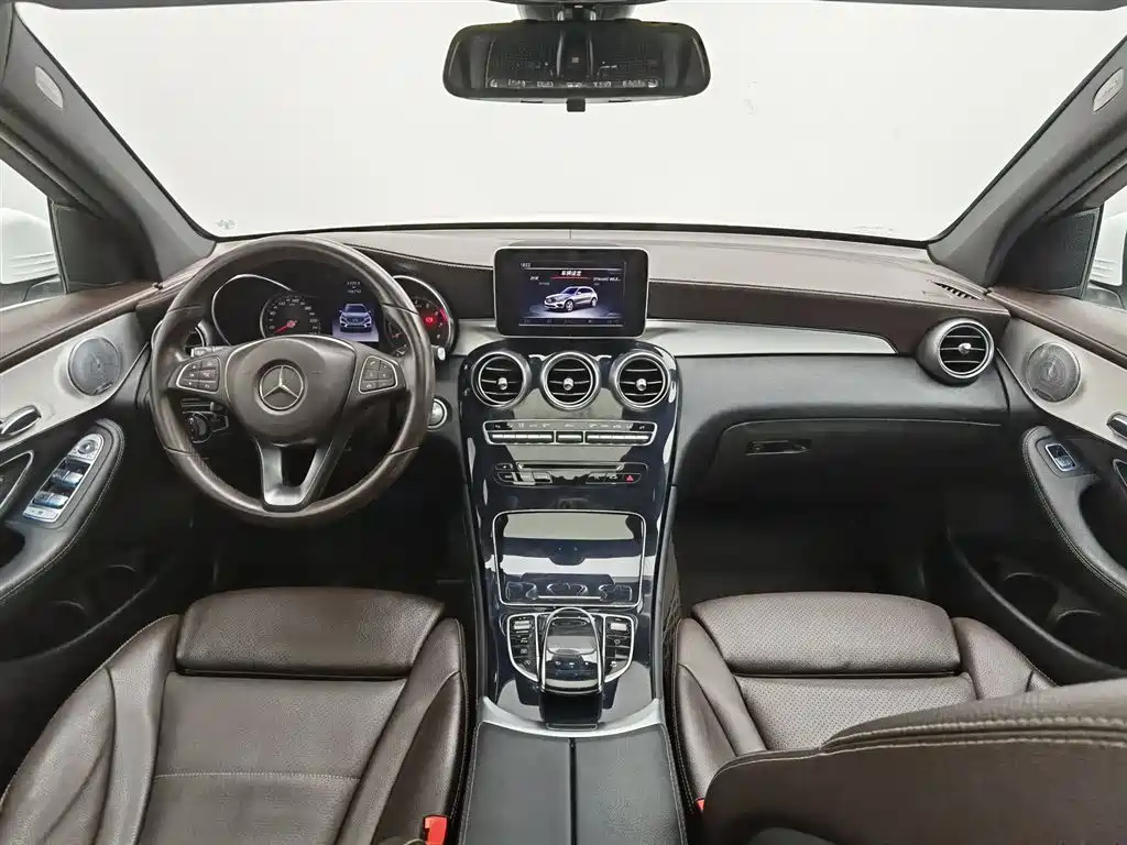 Mercedes-Benz GLC 2017 GLC 200 4MATIC