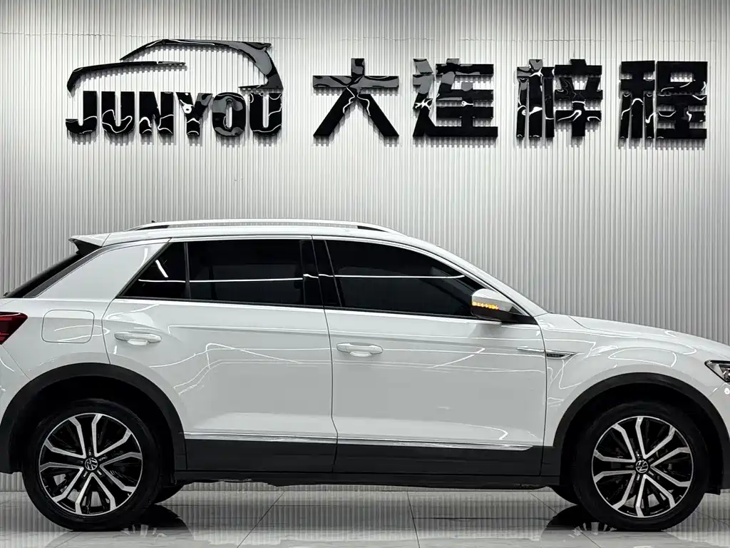 Volkswagen T-Roc — миниатюра 8