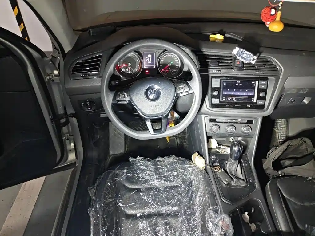 Volkswagen Tiguan L — миниатюра 3