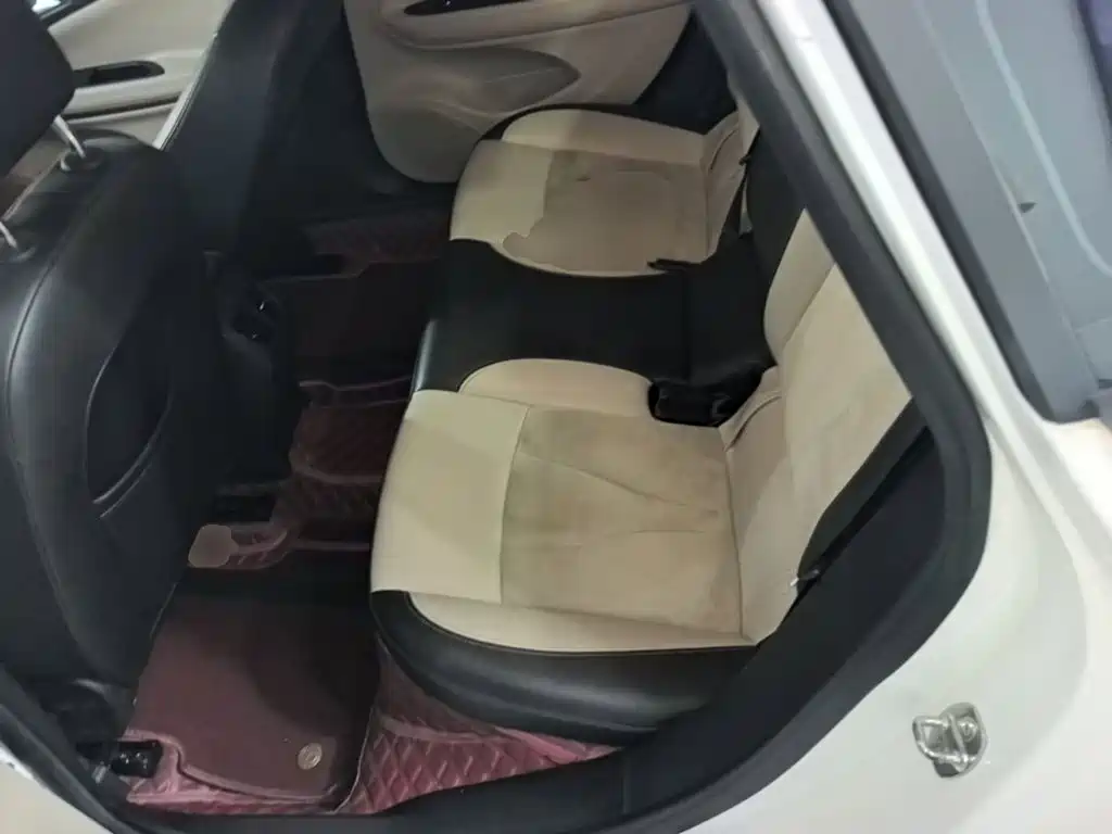 Buick Verano — миниатюра 17
