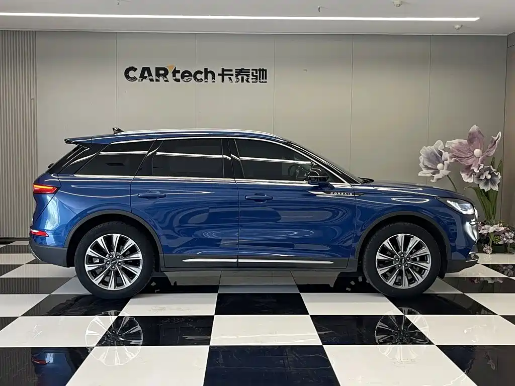 Lincoln Corsair — миниатюра 4