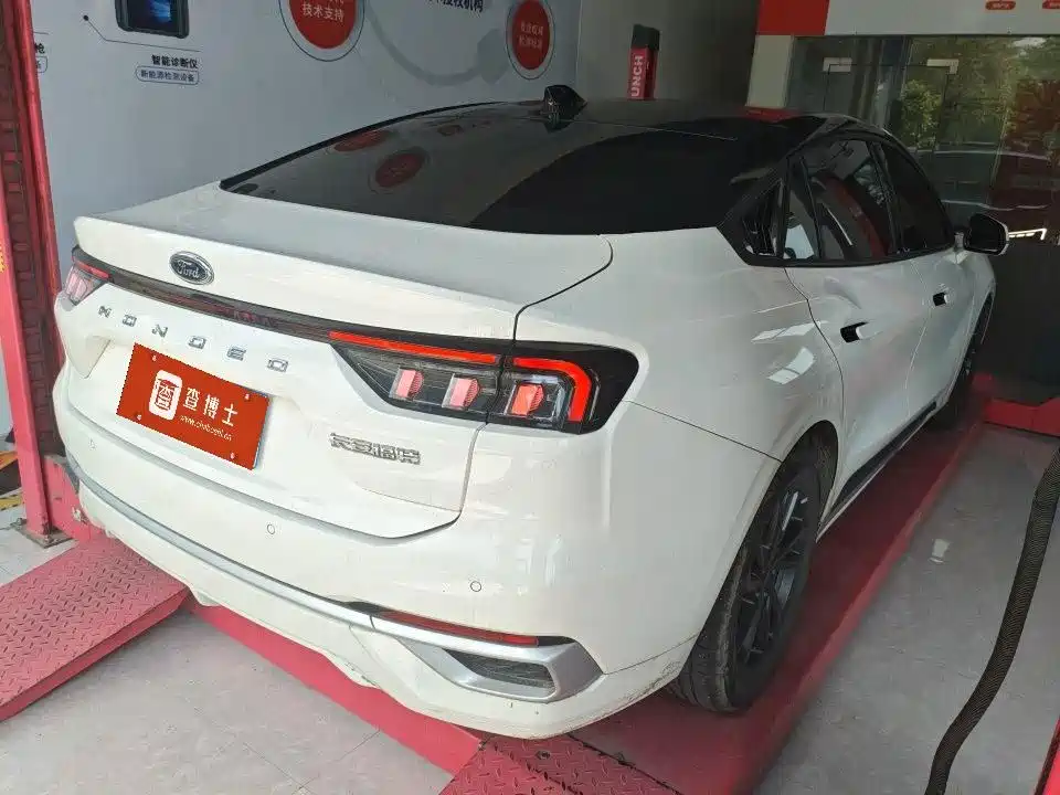 Ford Mondeo — миниатюра 2