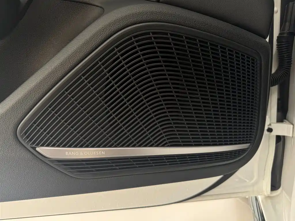 Audi A4L 2025 200 Enjoy 40 TFSI Luxury B&O