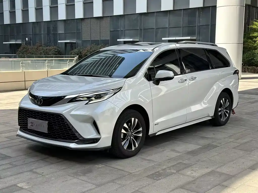 Toyota Granvia 2025
