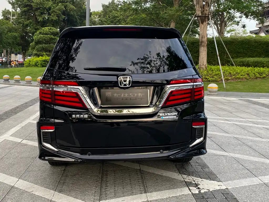 Honda Elysion 2.0L Hybrid Supreme Edition, фото 40