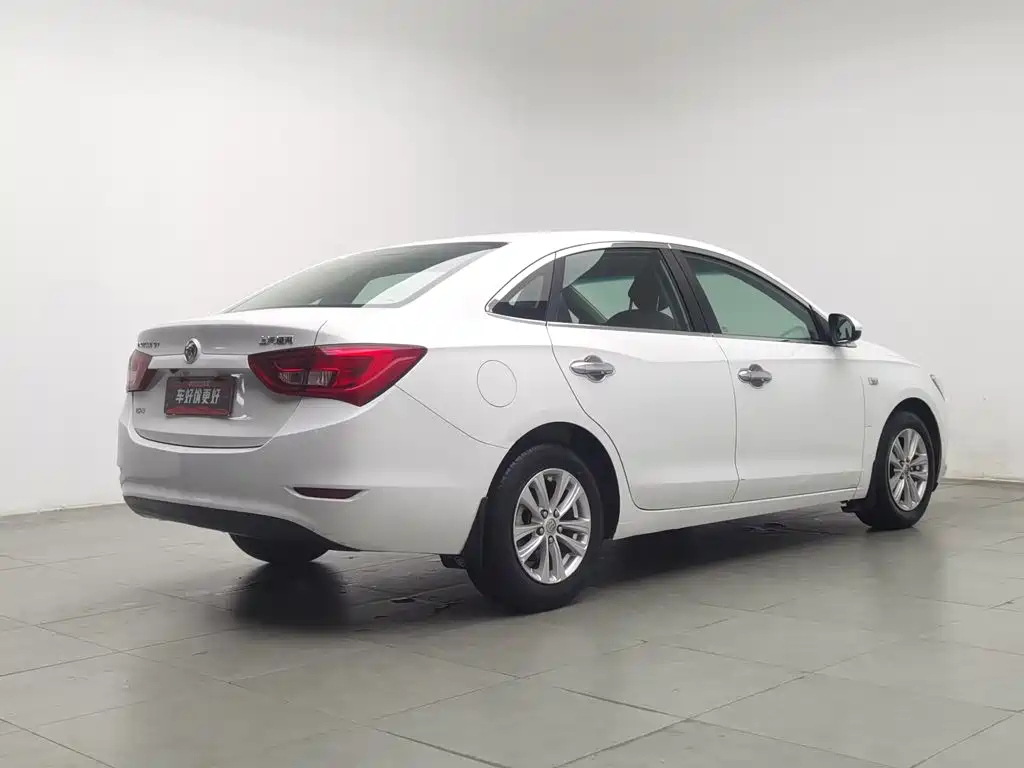 Buick Excelle — миниатюра 2