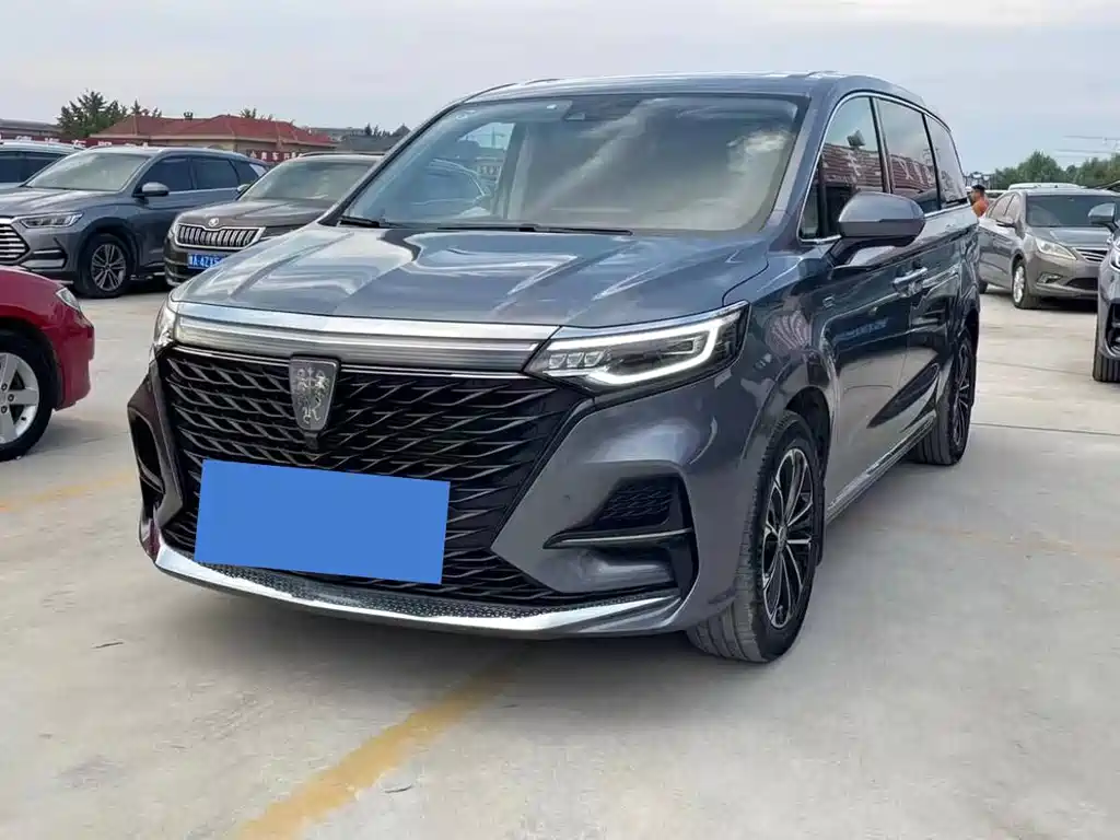 Roewe iMAX8