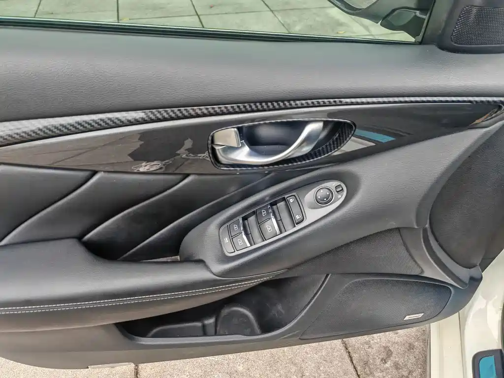Infiniti Q50L — миниатюра 8