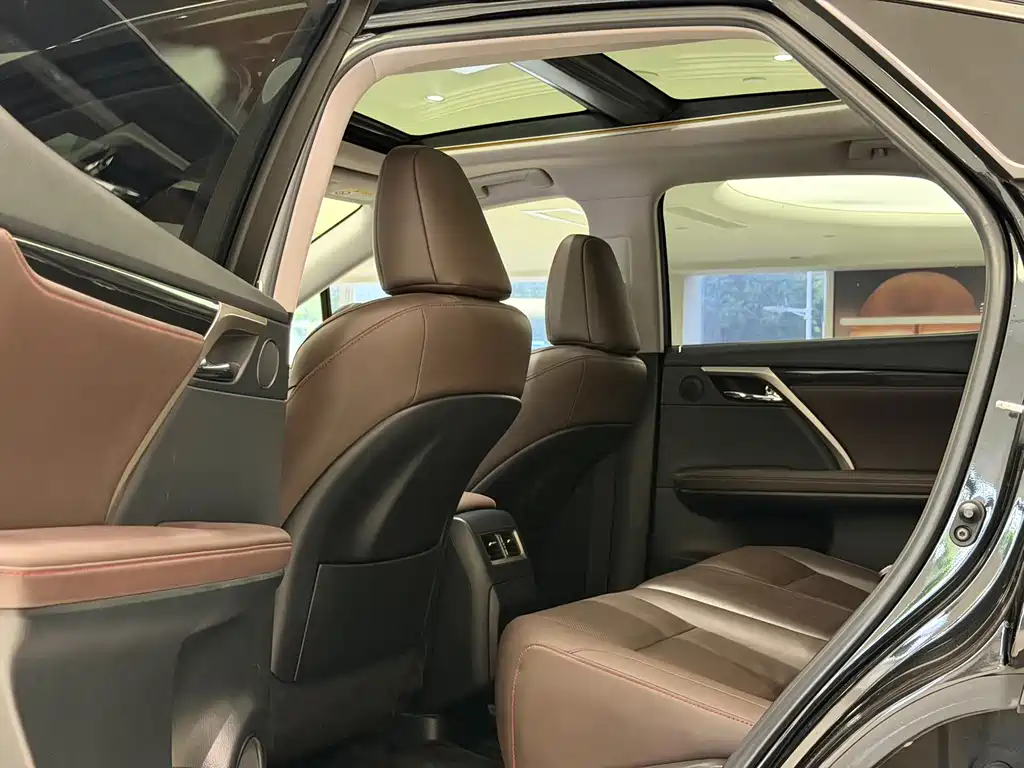 Lexus RX — миниатюра 9