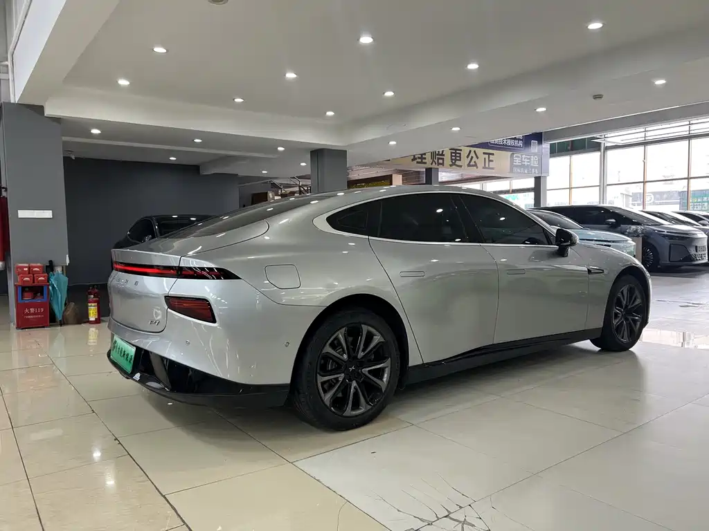 XPeng P7 — миниатюра 7