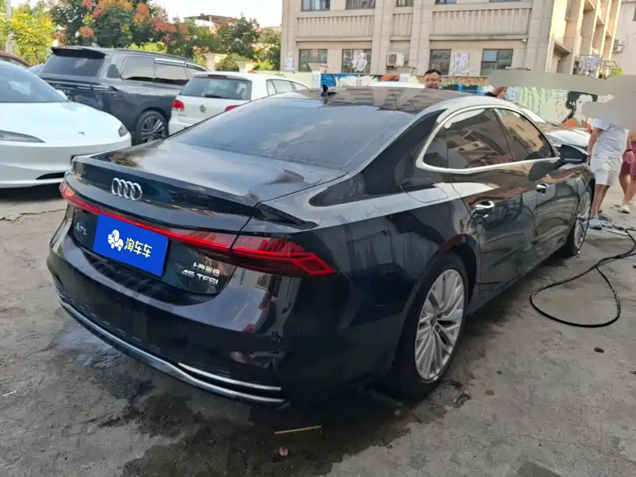 Audi A7L — миниатюра 3