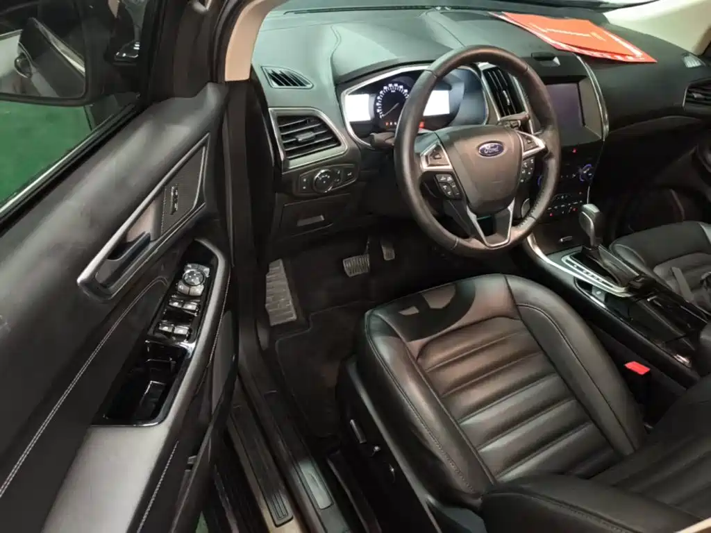 Ford Edge — миниатюра 16