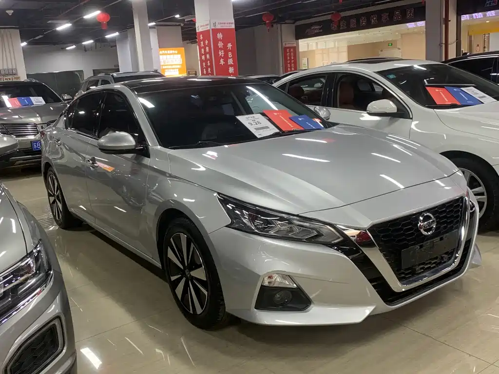 Nissan Teana 2022