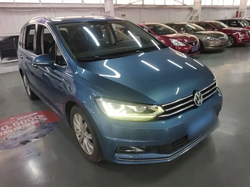 Volkswagen Touran — миниатюра 4
