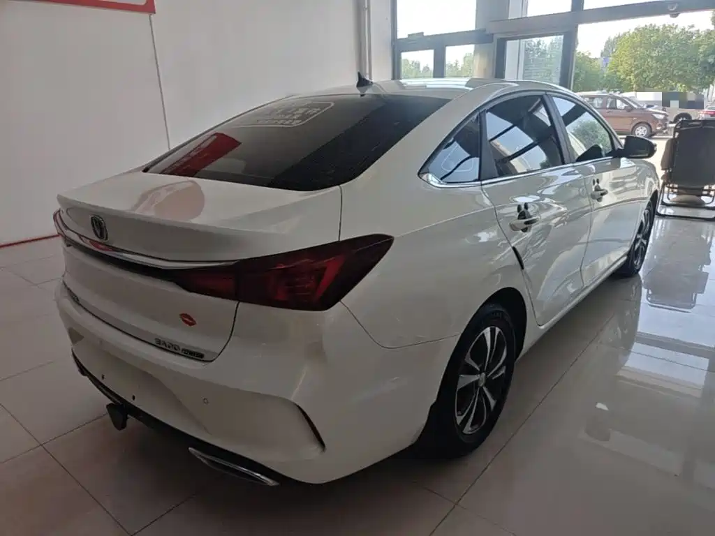 Changan Eado — миниатюра 7